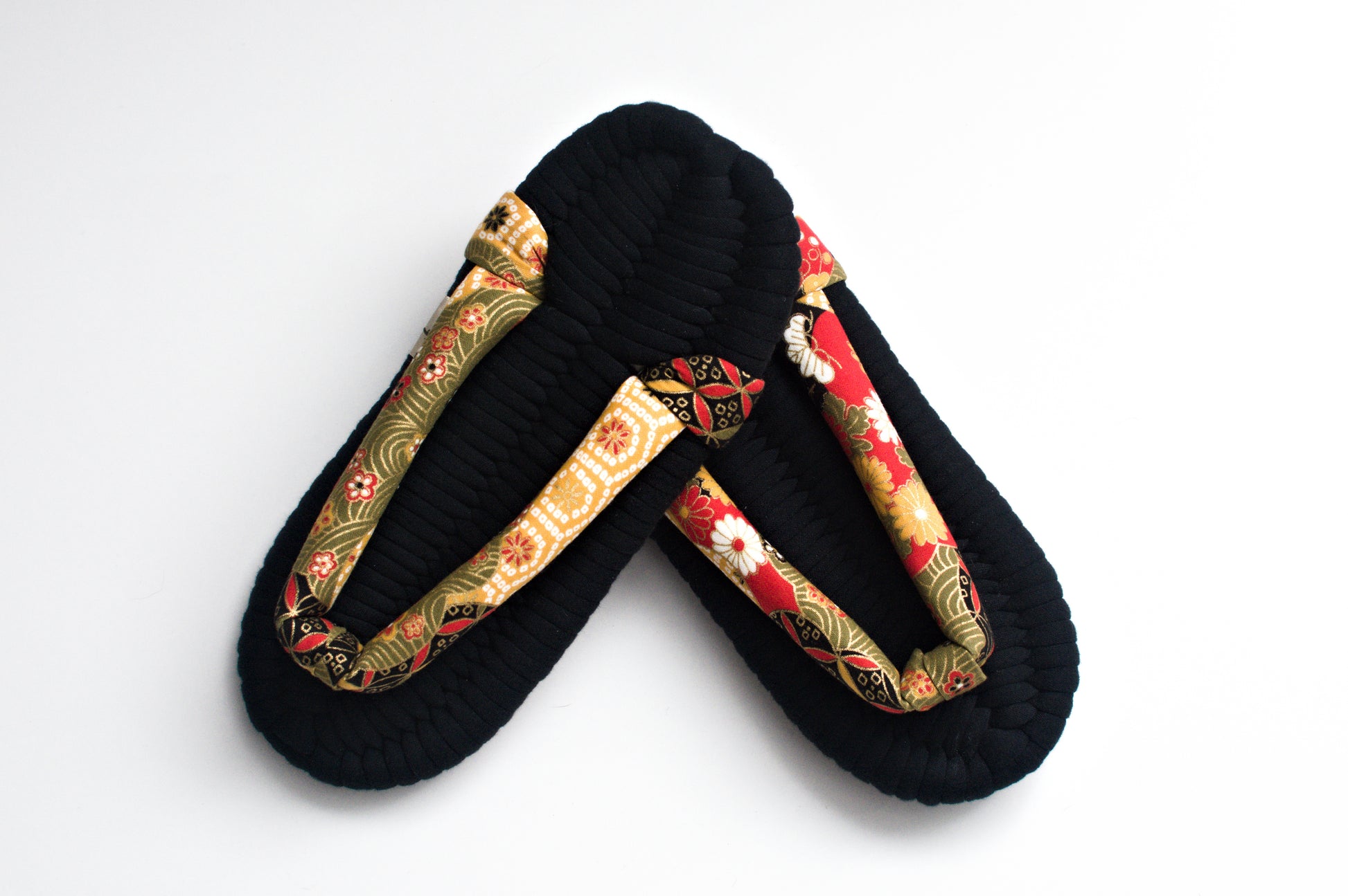 Handmade Nuno Zori Slippers, Black Floral