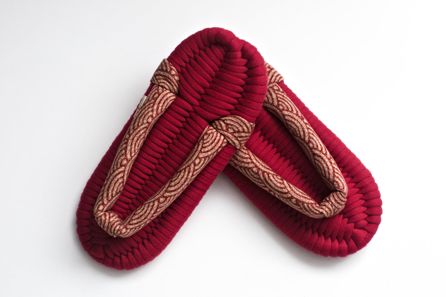 Handmade Nuno Zori Slippers, Red Wave Pattern