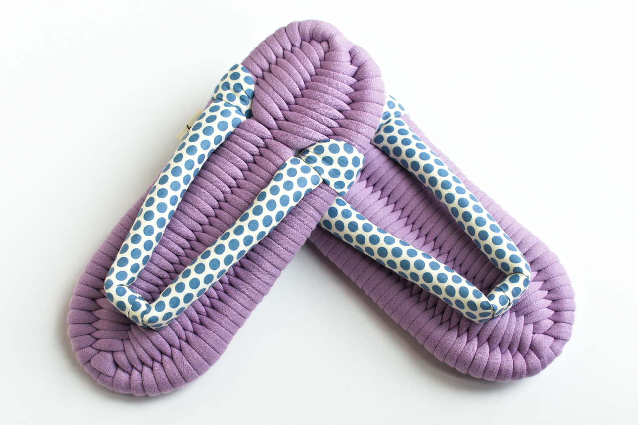 Handmade Nuno Zori Slippers, Purple dots